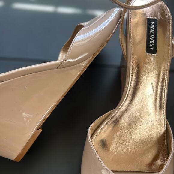 Nine West Women's Patent Leather Wedge Heels Size 12 - Picture 4 of 6